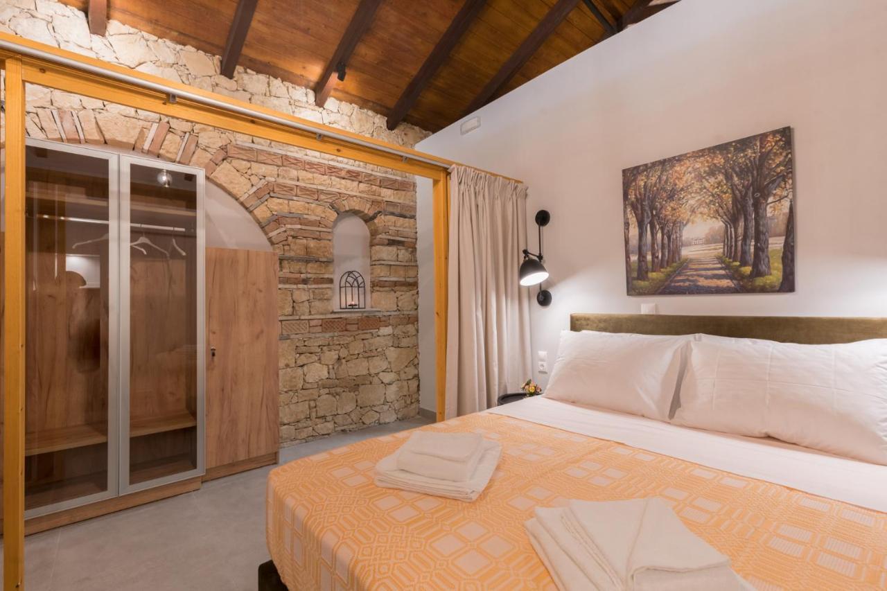 Casa Leone, Cosy Apartment Overlooking The Square Spílion Exterior foto