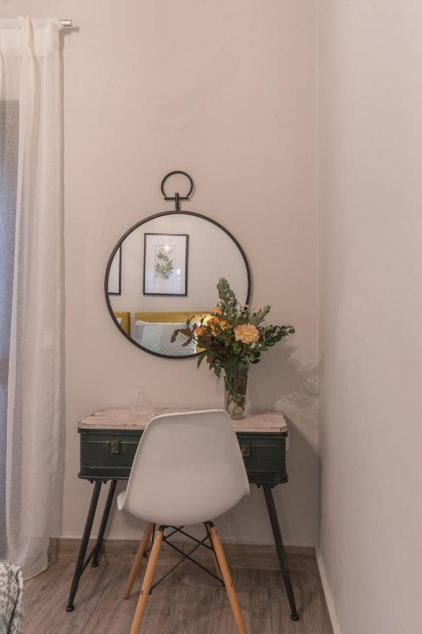 Casa Leone, Cosy Apartment Overlooking The Square Spílion Exterior foto